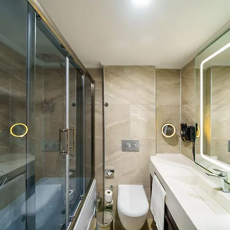 Hotel Ramada Plaza By Wyndham 5*