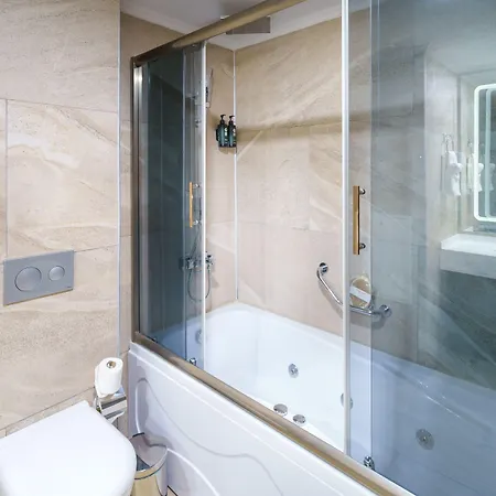 Hotel Ramada Plaza By Wyndham Silivri