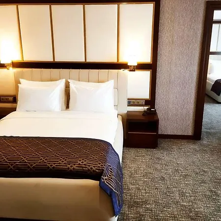 Hotel Ramada Plaza By Wyndham Silivri