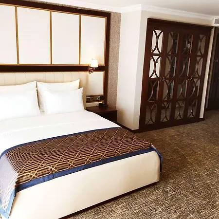 Ramada Plaza By Wyndham Hotel