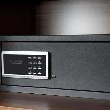 Ramada Plaza By Wyndham