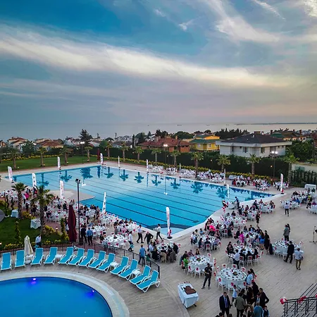 Ramada Plaza By Wyndham Hotel Silivri