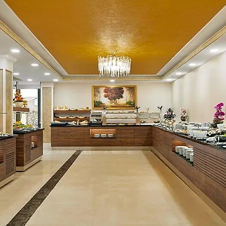 Hotel Ramada Plaza By Wyndham 5*